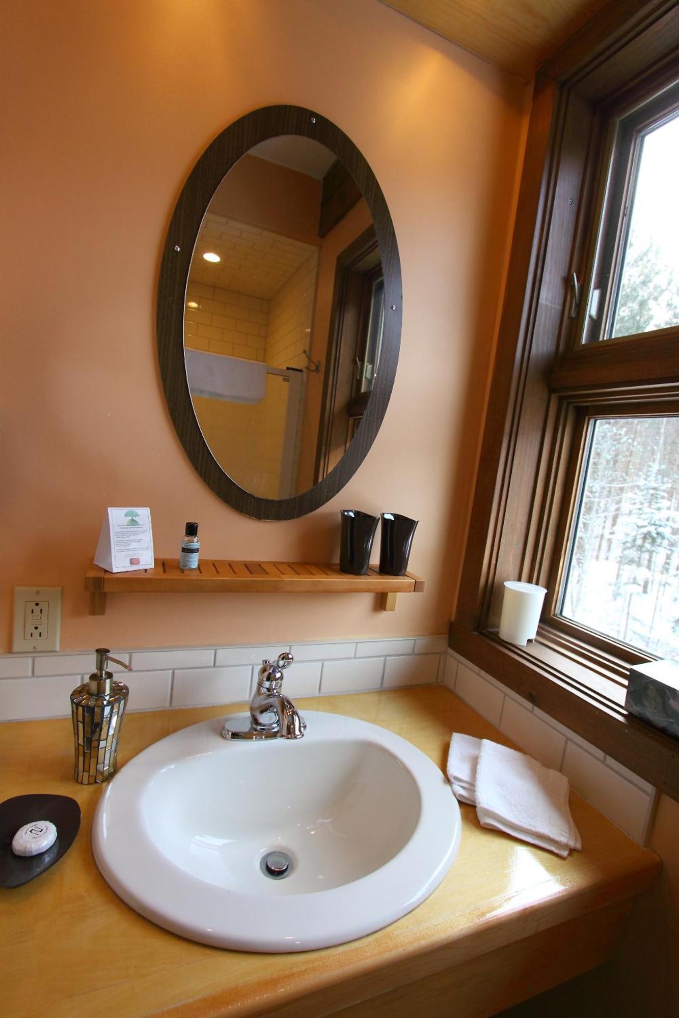 モントランブラン Escale Du Nord Bed & Breakfast エクステリア 写真