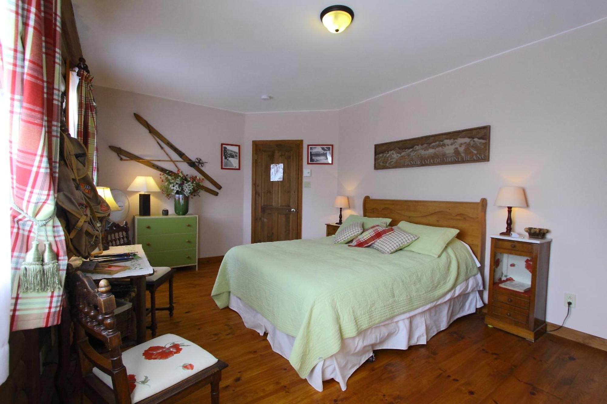 モントランブラン Escale Du Nord Bed & Breakfast エクステリア 写真